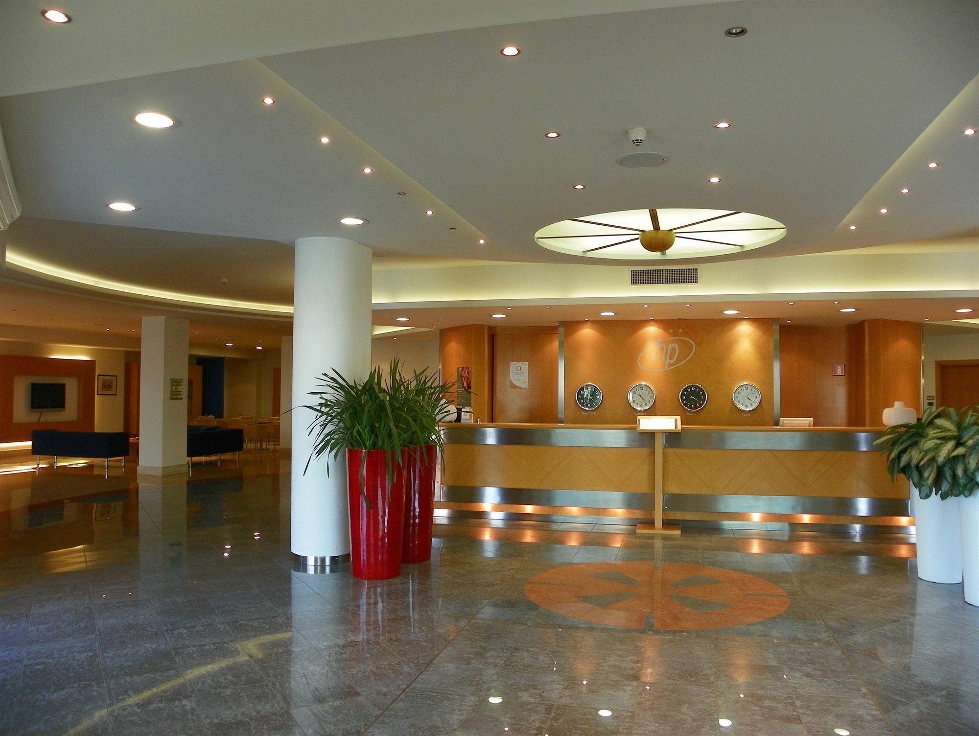 Planet Hotel أريتسو المظهر الخارجي الصورة